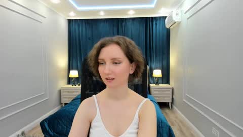 Snapshot of winterfairytale1 chatting on 02-19-25, 11:14 Amber online show from 02-19-25, 11:14