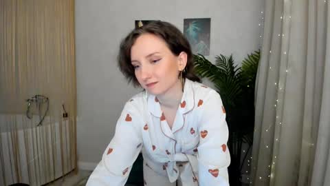 Snapshot of winterfairytale1 chatting on 03-06-25, 01:16 Amber online show from 03-06-25, 01:16
