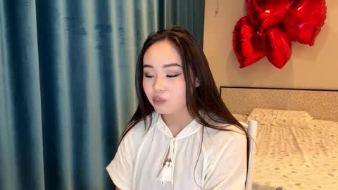 Amina online show from 02-17-26, 02:13