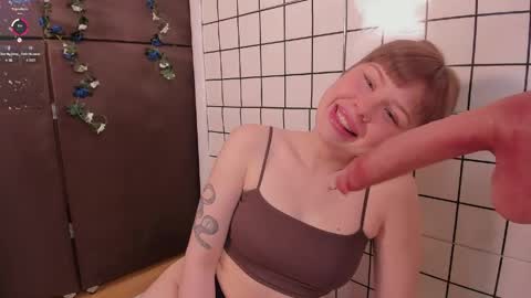 Snapshot of wintershy chatting on 04-15-26, 08:21 Sophie weight 50kg height 160 online show from 04-15-26, 08:21