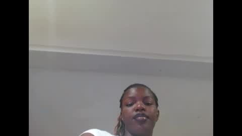 Snapshot of wishhwashy22 chatting on 03-28-26, 06:24 Chanel online show from 03-28-26, 06:24