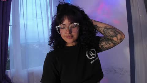     Luna Violeta  A r t i s t  online show from 01-03-25, 10:51