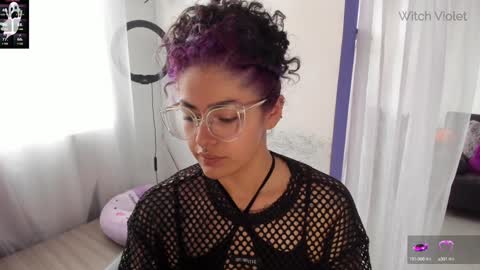     Luna Violeta  A r t i s t  online show from 02-05-25, 08:25