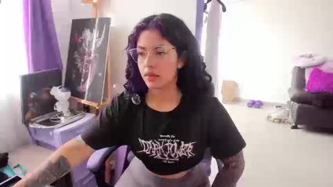     Luna Violeta  A r t i s t  online show from 09-08-25, 08:52