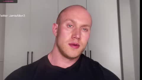 Snapshot of wlademarbergs chatting on 04-02-26, 02:42 Wlademar online show from 04-02-26, 02:42