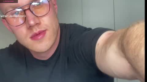 Snapshot of wlademarbergs chatting on 04-21-26, 05:39 Wlademar online show from 04-21-26, 05:39
