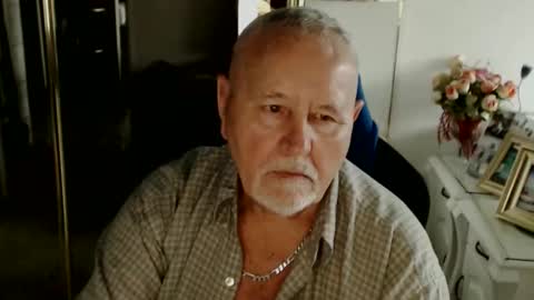 wlodek165 online show from 03-31-26, 08:26