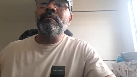 wma33 online show from 10-24-25, 05:31