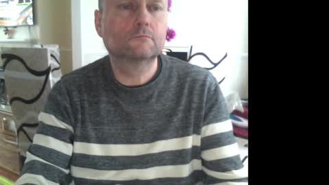 Snapshot of wobble444 chatting on 02-07-25, 11:23 wobble444 online show from 02-07-25, 11:23