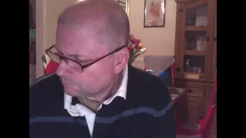 Snapshot of wobble444 chatting on 03-20-26, 12:48 wobble444 online show from 03-20-26, 12:48