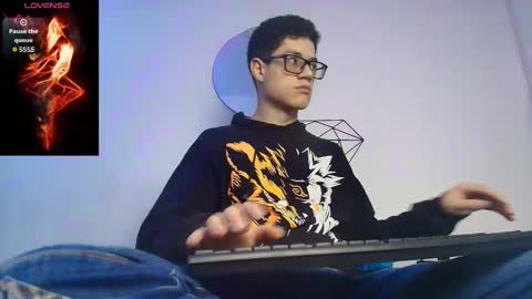  W O L F  online show from 09-24-25, 11:46