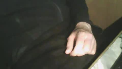 wolfie_2910 online show from 04-29-26, 04:44