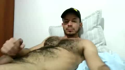 wolflatino02 online show from 10-01-25, 04:40