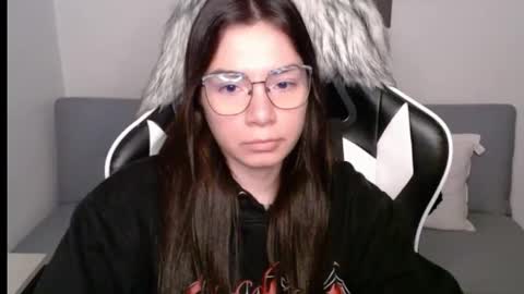 Alex online show from 09-11-25, 02:22