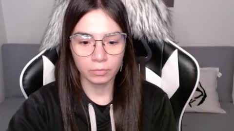 Alex online show from 10-23-25, 03:17