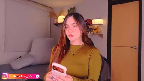   online show from 06-14-26, 03:30