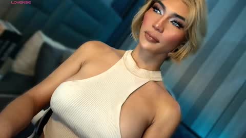 Julia online show from 02-08-26, 02:48