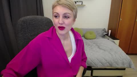 Snapshot of women_pleasures chatting on 02-27-26, 08:42 women_pleasures online show from 02-27-26, 08:42