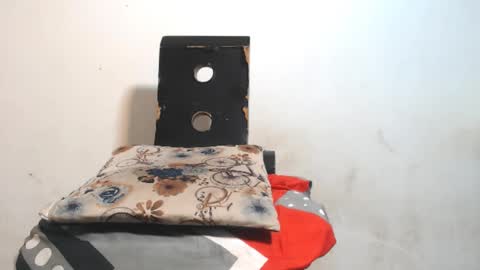 SHENIEL RODRIGUEZ online show from 01-15-25, 11:08