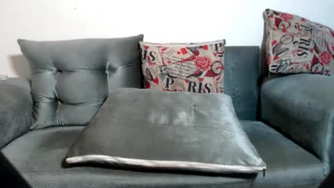 SHENIEL RODRIGUEZ online show from 01-29-25, 06:22