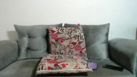 SHENIEL RODRIGUEZ online show from 02-05-25, 02:29