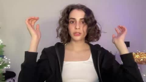 Snapshot of wonderland_stia chatting on 03-06-25, 06:16 Stia online show from 03-06-25, 06:16