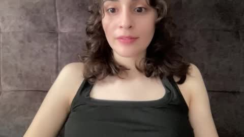 Snapshot of wonderland_stia chatting on 09-29-25, 05:56 Stia online show from 09-29-25, 05:56