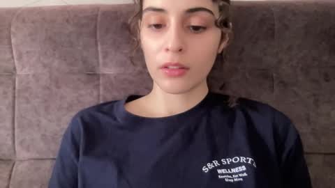 Snapshot of wonderland_stia chatting on 10-07-25, 05:48 Stia online show from 10-07-25, 05:48