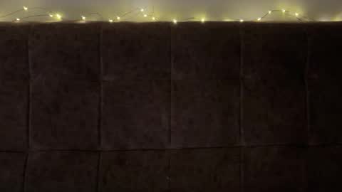 Snapshot of wonderland_stia chatting on 10-21-25, 06:14 Stia online show from 10-21-25, 06:14