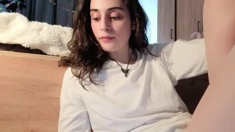 Snapshot of wonderland_stia chatting on 02-17-26, 12:12 Stia online show from 02-17-26, 12:12