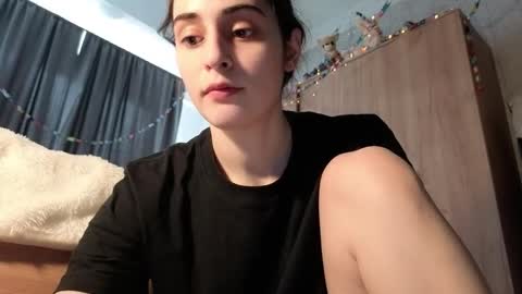 Snapshot of wonderland_stia chatting on 02-21-26, 07:31 Stia online show from 02-21-26, 07:31