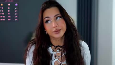 Maria online show from 02-08-26, 01:03