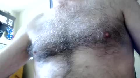 WoodieSays online show from 09-27-25, 04:01