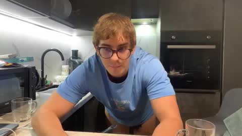 Snapshot of woods_jerk chatting on 02-26-26, 06:29 Mitya online show from 02-26-26, 06:29