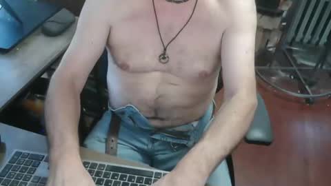 woodworker6473 online show from 06-01-26, 10:44