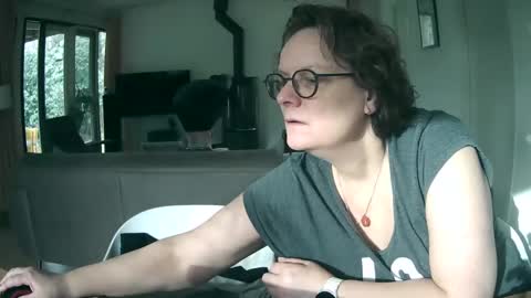 woodwurm and Snoeske online show from 01-31-25, 10:52