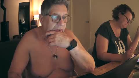 woodwurm and Snoeske online show from 03-05-25, 05:40