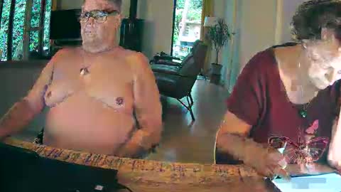 Snapshot of woodwurm chatting on 05-06-26, 05:03 woodwurm and Snoeske online show from 05-06-26, 05:03