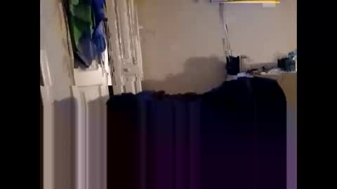 Snapshot of woodywoodpekher chatting on 11-16-25, 08:09 woodywoodpekher online show from 11-16-25, 08:09