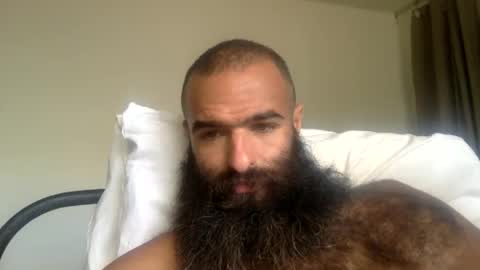 woof_wolf37 online show from 05-05-26, 04:15