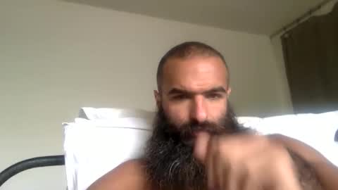 woof_wolf37 online show from 05-09-26, 03:39