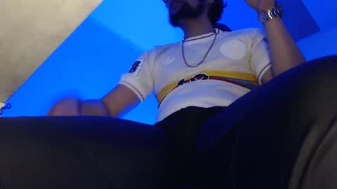 Woondeer online show from 12-15-25, 07:18