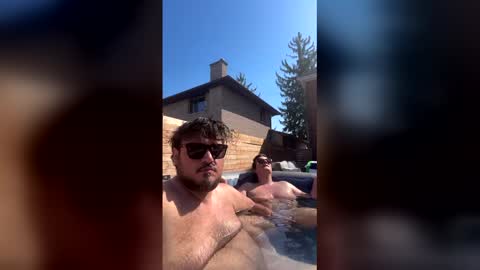 Snapshot of workingstiff2016 chatting on 04-08-26, 07:36 Vee and Aye online show from 04-08-26, 07:36