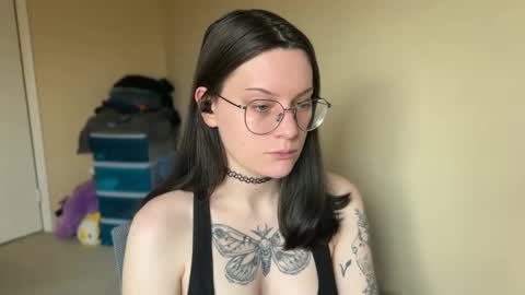 Snapshot of worship_lucina chatting on 02-07-25, 06:13 Lucina online show from 02-07-25, 06:13