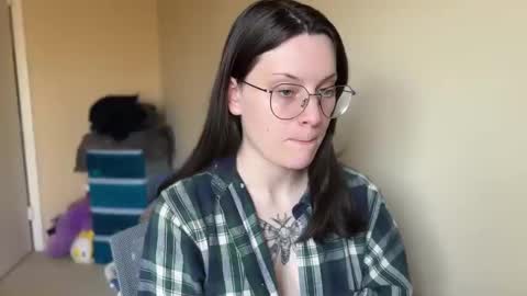 Snapshot of worship_lucina chatting on 02-24-25, 06:26 Lucina online show from 02-24-25, 06:26