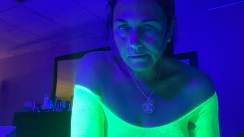 Snapshot of worthdaddy2cum chatting on 06-24-26, 06:40 cum4me online show from 06-24-26, 06:40
