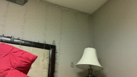 Snapshot of worthdaddy2cum chatting on 06-27-26, 01:50 cum4me online show from 06-27-26, 01:50