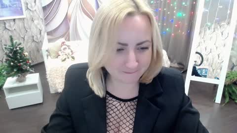 wow_co online show from 12-17-24, 02:00