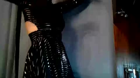 wow_dream_girl_ online show from 10-26-25, 03:40