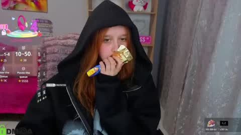 wow_emma_ online show from 06-02-26, 01:24